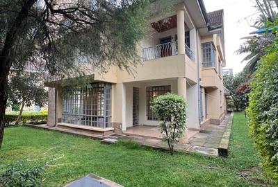 5 Bed Townhouse with En Suite in Lavington