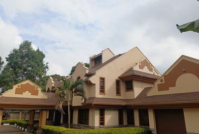 5 Bed House with En Suite at Runda - 4