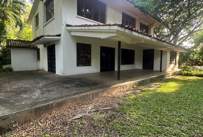 4 Bed Townhouse with En Suite at Moyne Drive