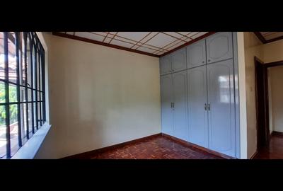 4 Bed House in Lavington - 4
