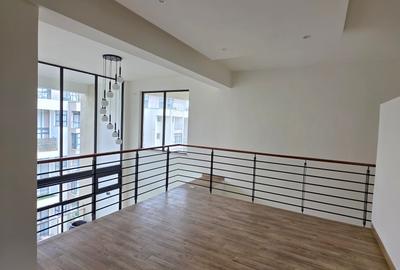 4 Bed Apartment with En Suite at Riverside Drive - 3