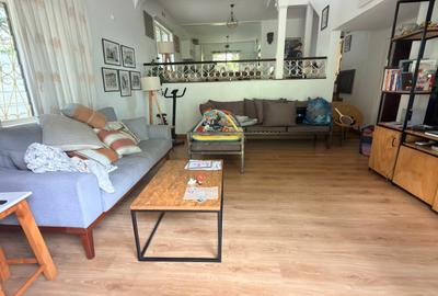 4 Bed Townhouse with En Suite in Rhapta Road - 2