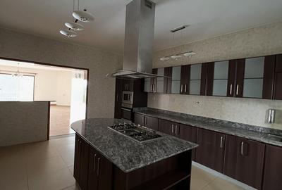 3 Bed Apartment with En Suite at Gatundu Road - 2