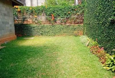 4 Bed Townhouse with En Suite at Off Peponi Roda - 2