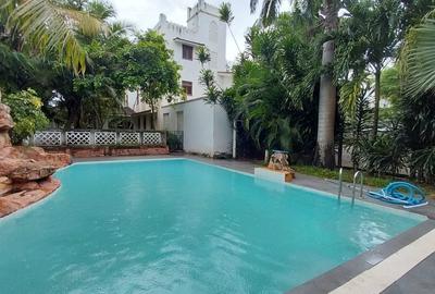 4 Bed Townhouse with En Suite at Mount Kenya Road - 3