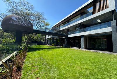 7 Bed House with En Suite in Kitisuru
