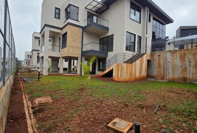 4 Bed Villa with En Suite in Loresho - 2