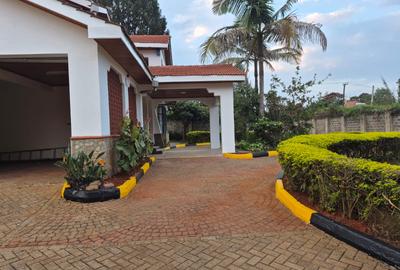 5 Bed Villa with En Suite in Runda - 4