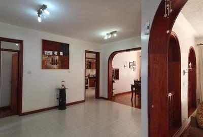 5 Bed House with En Suite at St Michaels Rd - 3