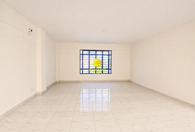 10,320 ft² Warehouse with Fibre Internet in Industrial Area - 3