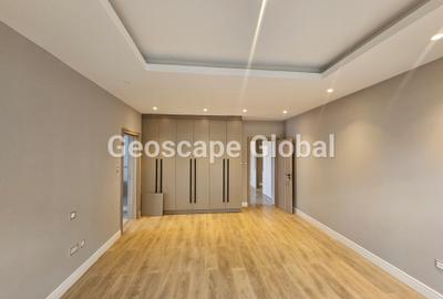 3 Bed Apartment with En Suite in Runda - 2