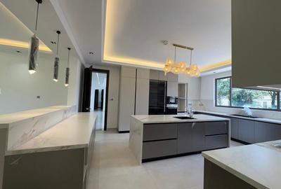 5 Bed Villa with En Suite in Karen - 2