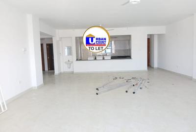 3 Bed Apartment with En Suite in Kizingo - 4