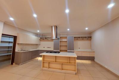 2 Bed Townhouse with En Suite at Peponi Rd - 3