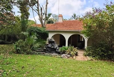 3 Bed House with En Suite in Loresho