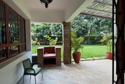 5 Bed Townhouse with En Suite in Runda - 4