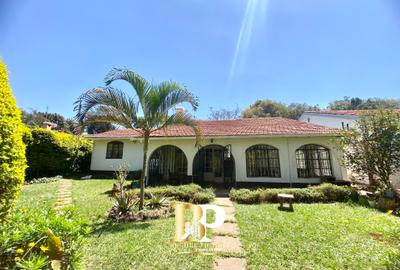 4 Bed House with En Suite in Loresho