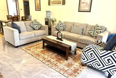 Serviced 3 Bed Apartment with En Suite in Riverside