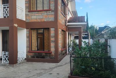 4 Bed Townhouse with En Suite at Mombasa Road - 3