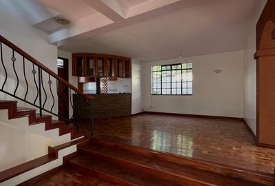 5 Bed Townhouse with En Suite in Lavington - 3