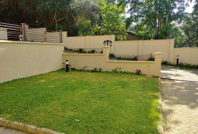 5 Bed Townhouse with Walk In Closet in Lavington - 2