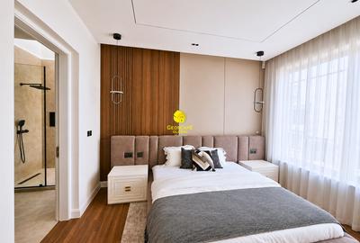 5 Bed House with En Suite in Runda - 3