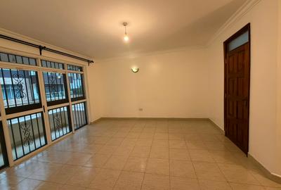 2 Bed Apartment with En Suite in Rhapta Road - 3