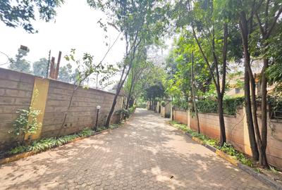 4 Bed Townhouse with En Suite at Amboseli Road - 4