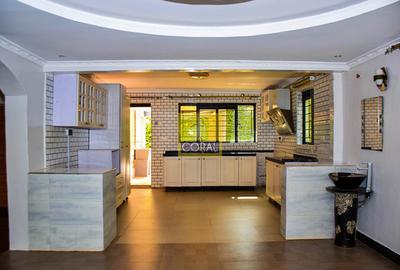 4 Bed House in Kiambu Road - 3