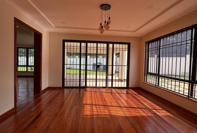 6 Bed Townhouse with En Suite at Kibagare Way - 2
