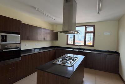 3 Bed Apartment with En Suite at Riverside Drive - 3