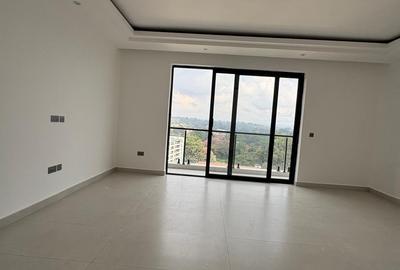 3 Bed Apartment with En Suite in Brookside - 2