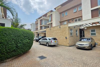 4 Bed Townhouse with En Suite at Lavington Green - 3
