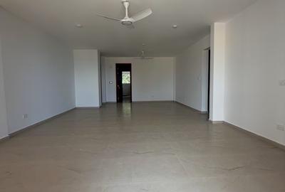 3 Bed Apartment with En Suite in Nyali Area - 4