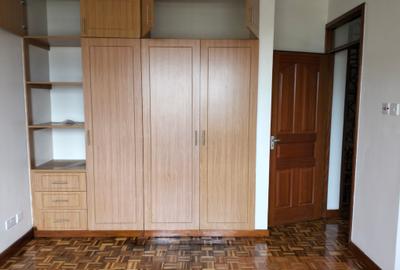4 Bed Townhouse with En Suite in Kitisuru - 4