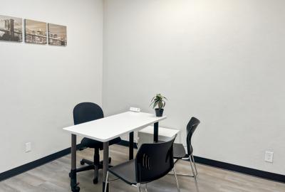 Furnished 15 m² Office with Service Charge Included at The Crescent - 3