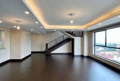 4 Bed Apartment with En Suite at Valley Arcade