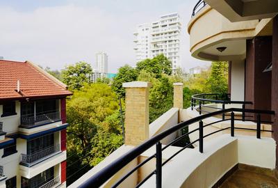 4 Bed Apartment with En Suite at 2026-535 4 Bed - 3