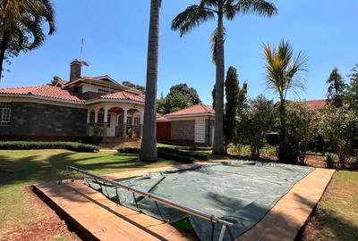 5 Bed Villa with En Suite in Runda - 2