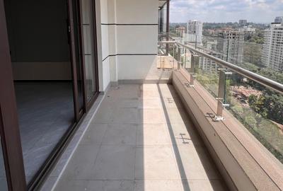 3 Bed Apartment with En Suite at Riverside Drive - 2