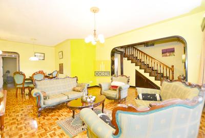 4 Bed House with Garden in Brookside - 3
