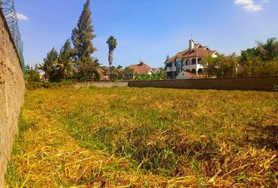 Land in Runda - 2
