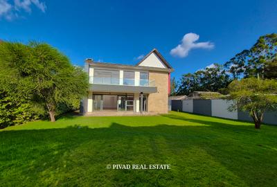4 Bed Townhouse with Garden in Garden Estate