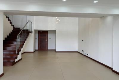 4 Bed Apartment with En Suite in General Mathenge - 4