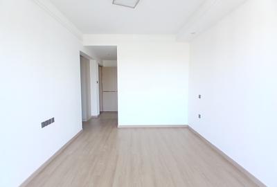 3 Bed Apartment with En Suite at Riverside Drive - 4