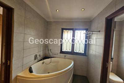 5 Bed House with En Suite in Gigiri - 2