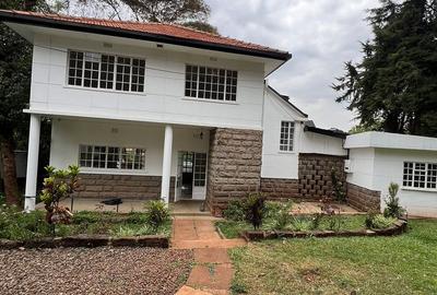 3 Bed House with En Suite at Lavington Green - 2