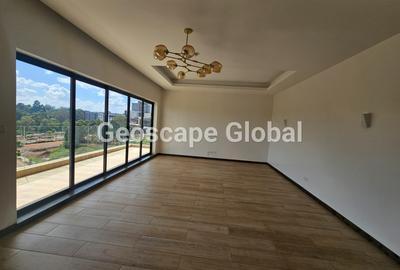 3 Bed Apartment with En Suite in Rosslyn - 3
