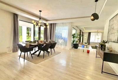 5 Bed Villa with En Suite at Ololua - 4