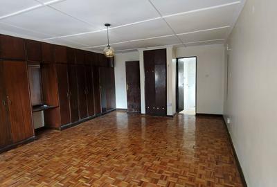 Serviced 3 Bed Apartment with En Suite in Kilimani - 3